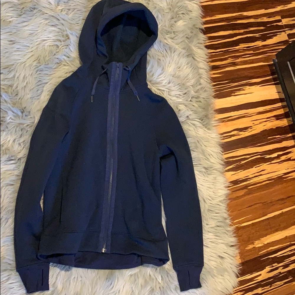 Lululemon hoodie size 8